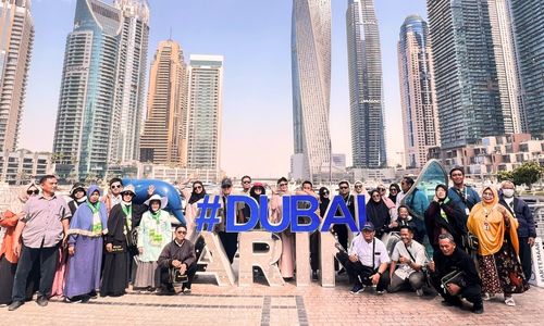 Catatan Langit: Umroh Plus Dubai dalam Lembaran Biru