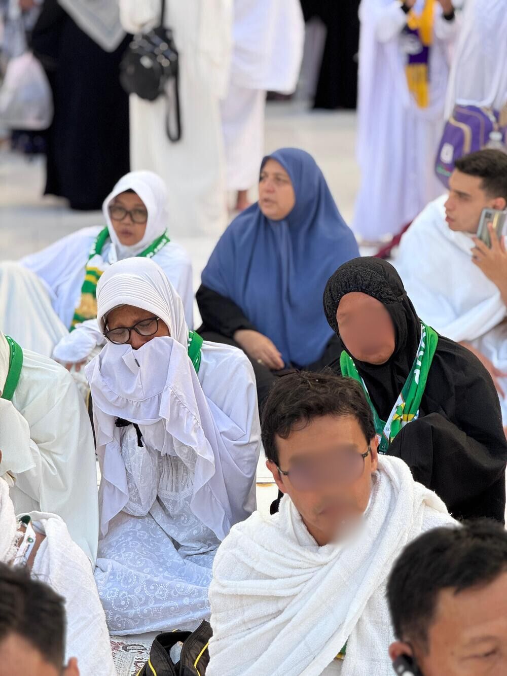 Perjalanan Umroh Santi