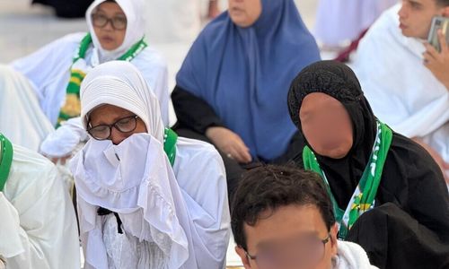 Pengalaman Umroh Bersama Orang Tua